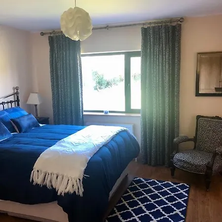Ballyhourode House & Self Catering Δωμάτια σε οικογενειακή κατοικία