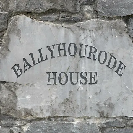 Ballyhourode House & Self Catering Dun ar Aill